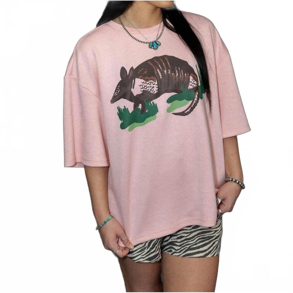 NEW 2FLYCO armadillo graphic top in pink